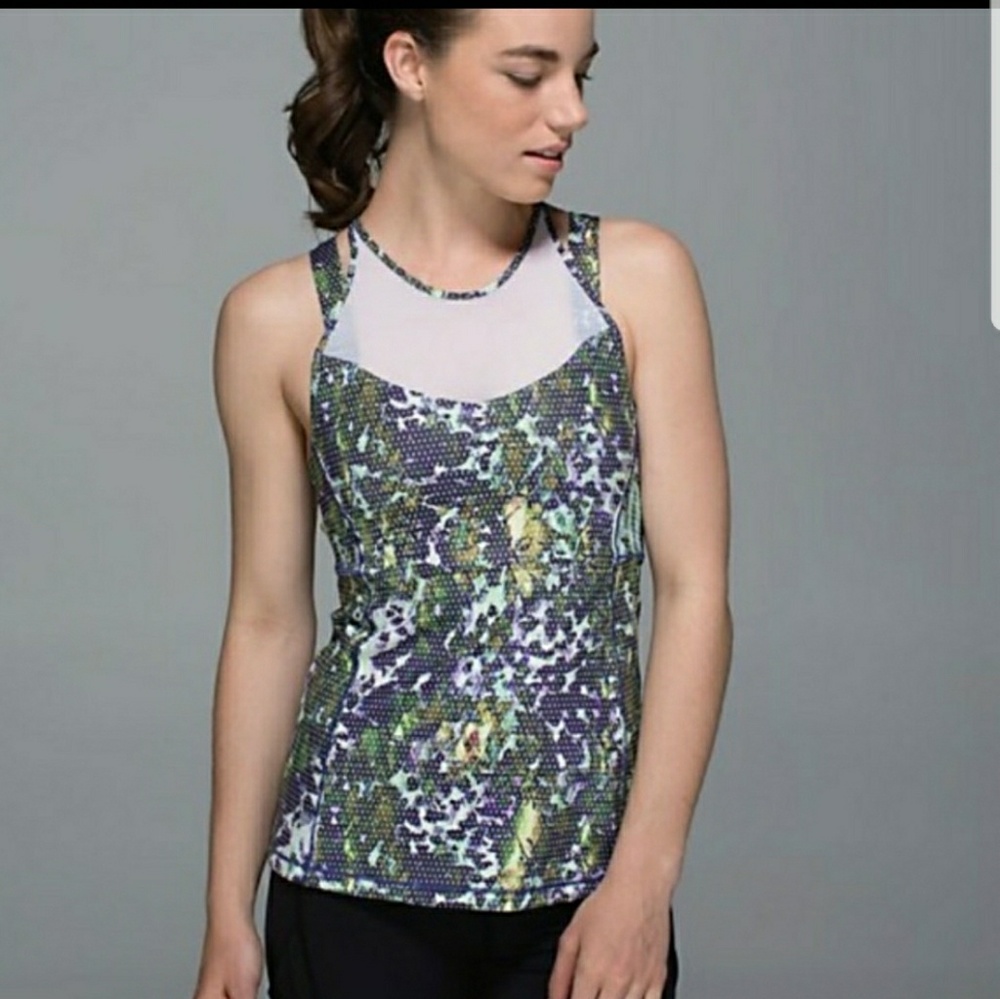 NWT Lululemon Running in the City Tank-Size 4